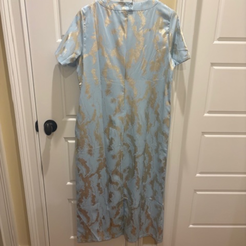 BEAUTIFUL DRESS